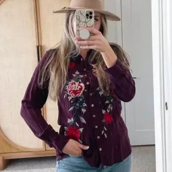 JOHNNY WAS Purple Floral Embroidered Long Sleeve Silk Top Small - Picture 1 of 12